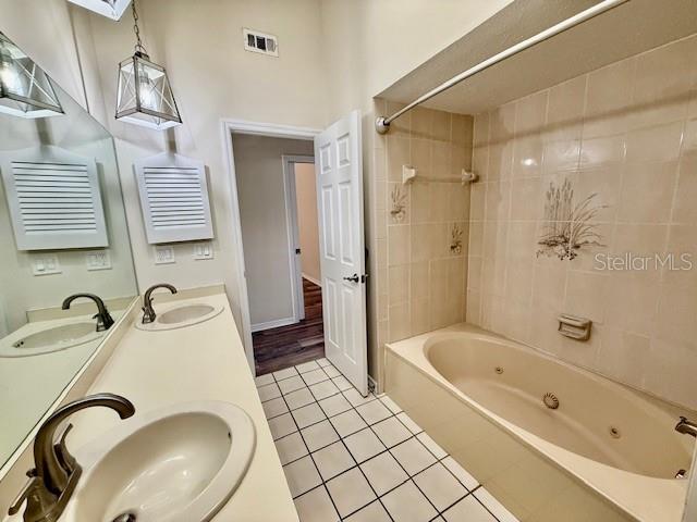 906 CHIPAWAY DR, APOLLO BEACH, FL, 33572