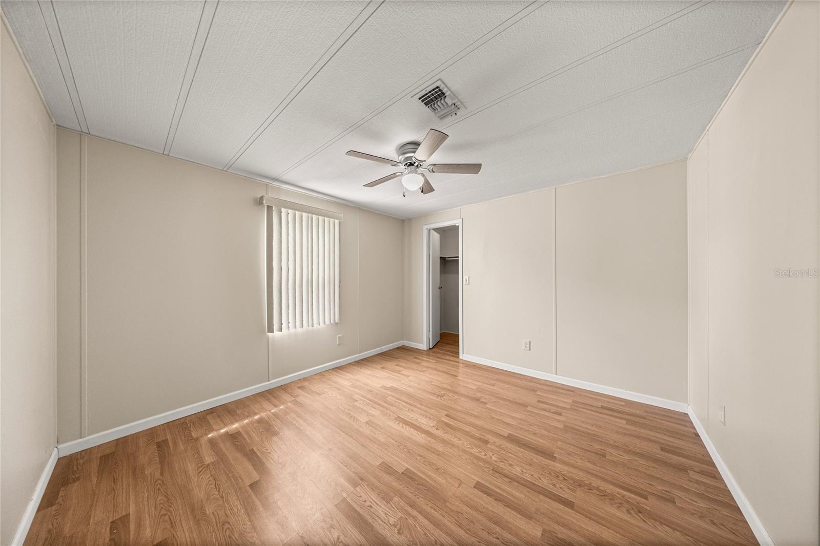 712 DEVON DR, LADY LAKE, FL, 32159