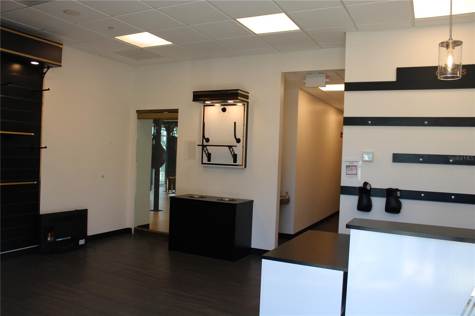 2076 SEMINOLE BLVD #D, LARGO, FL, 33778