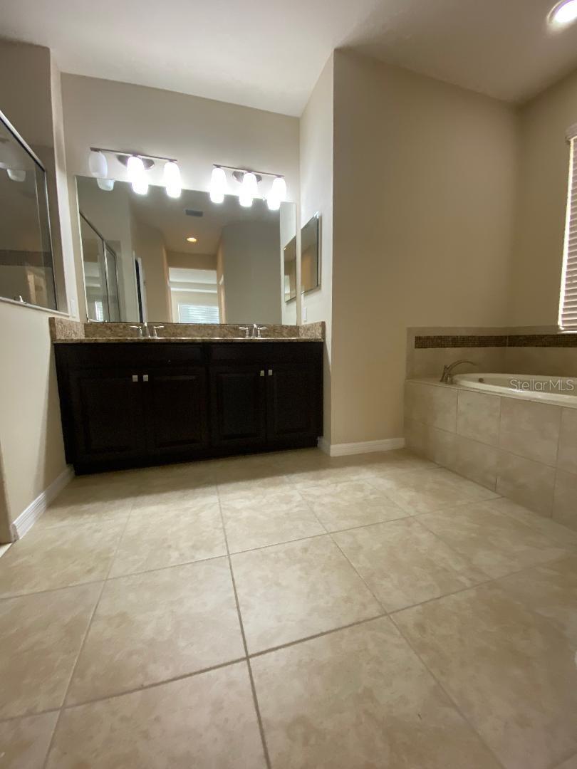 8838 CITRUS PALM DR, TAMPA, FL, 33626