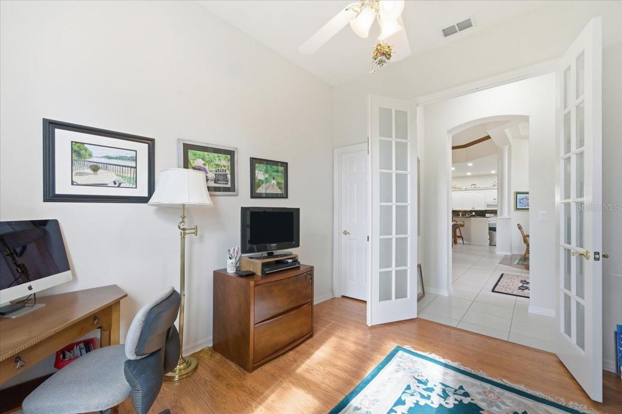 10051 LENOX BLVD, WEEKI WACHEE, FL, 34613