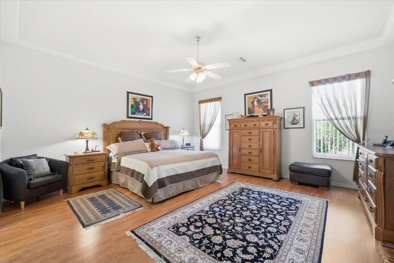 10051 LENOX BLVD, WEEKI WACHEE, FL, 34613