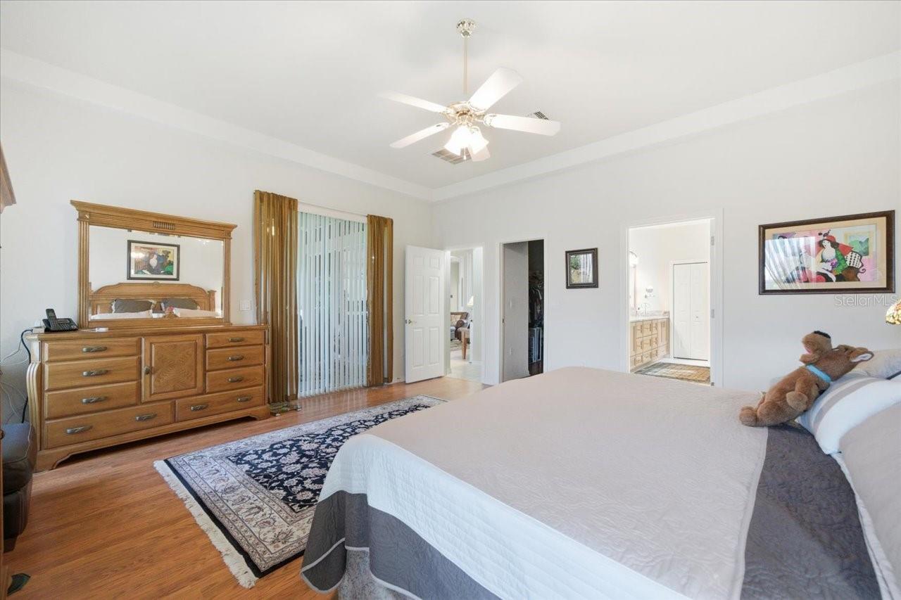 10051 LENOX BLVD, WEEKI WACHEE, FL, 34613