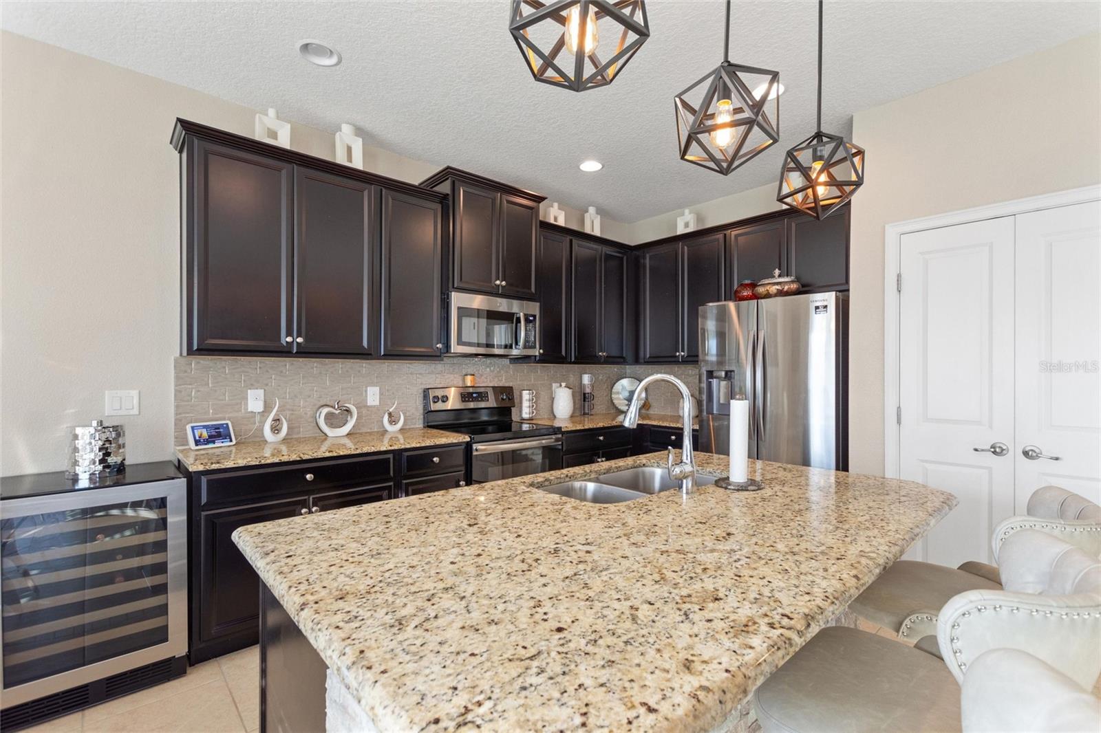 428 SAPPHIRE DR, DAVENPORT, FL, 33837