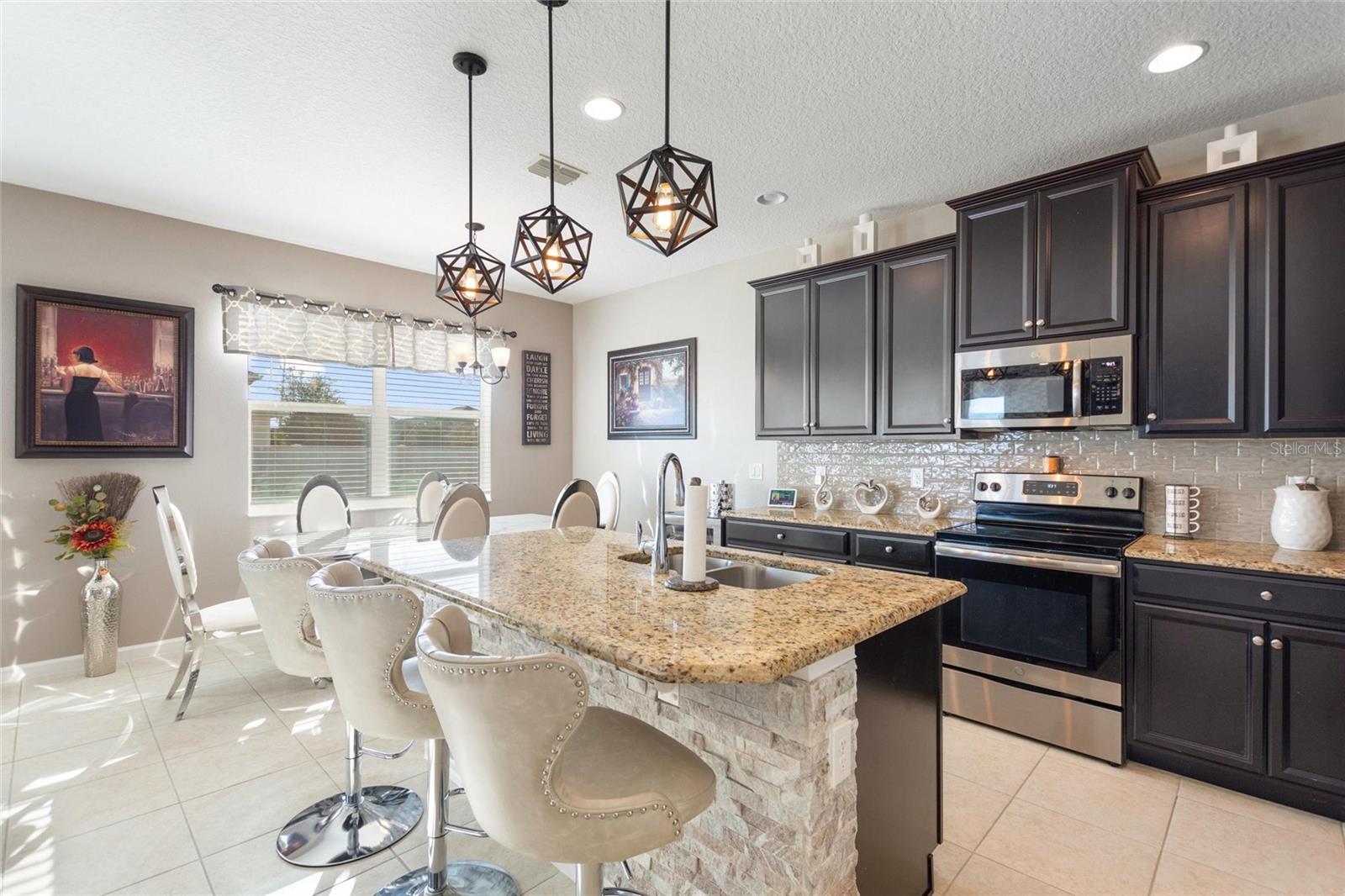 428 SAPPHIRE DR, DAVENPORT, FL, 33837