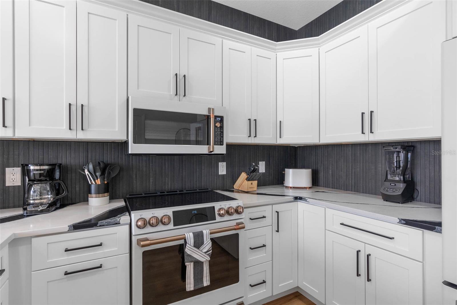 2511 MANESHAW LN, KISSIMMEE, FL, 34747