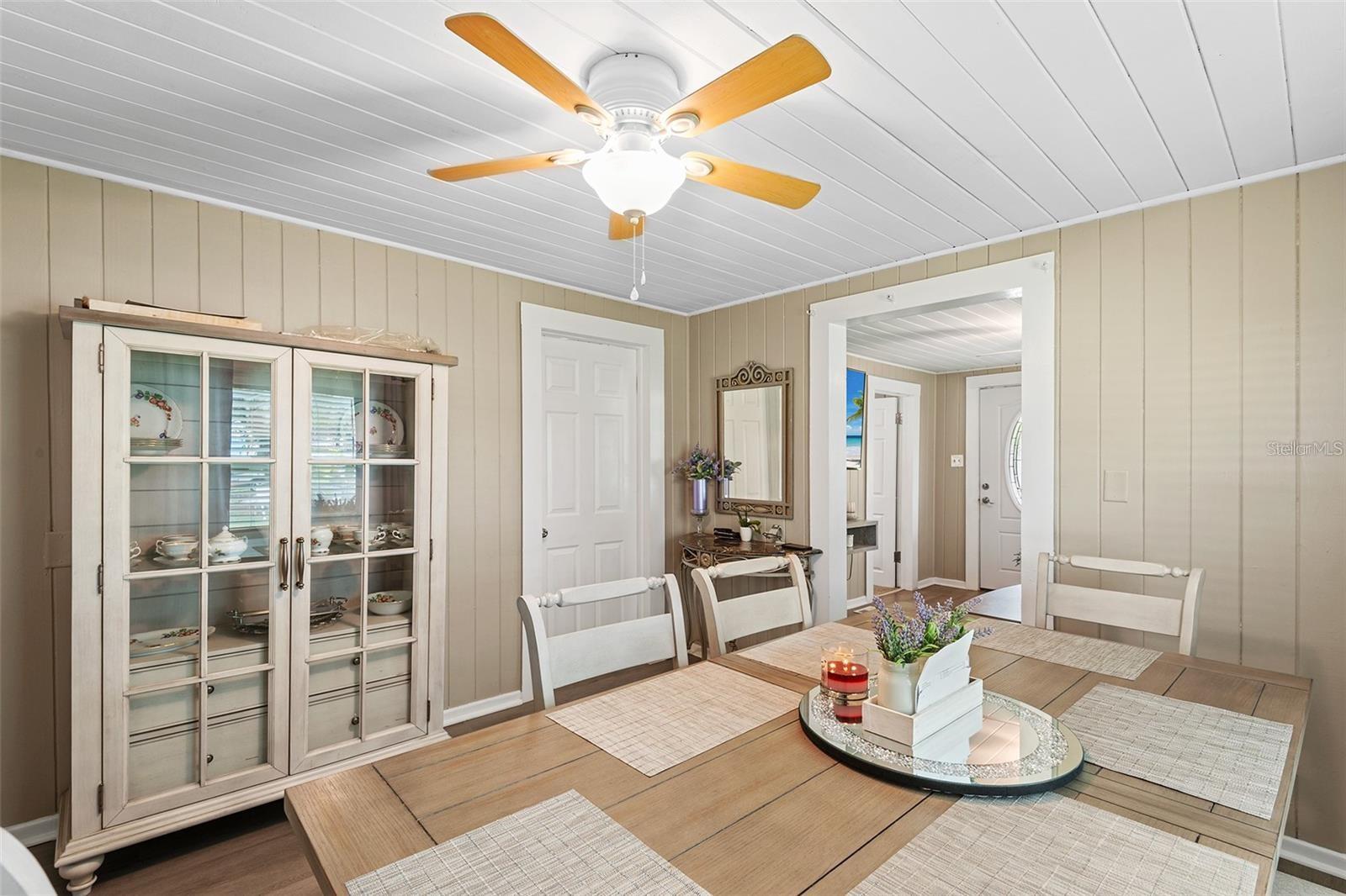 954 REYNOLDS RD, LAKELAND, FL, 33801