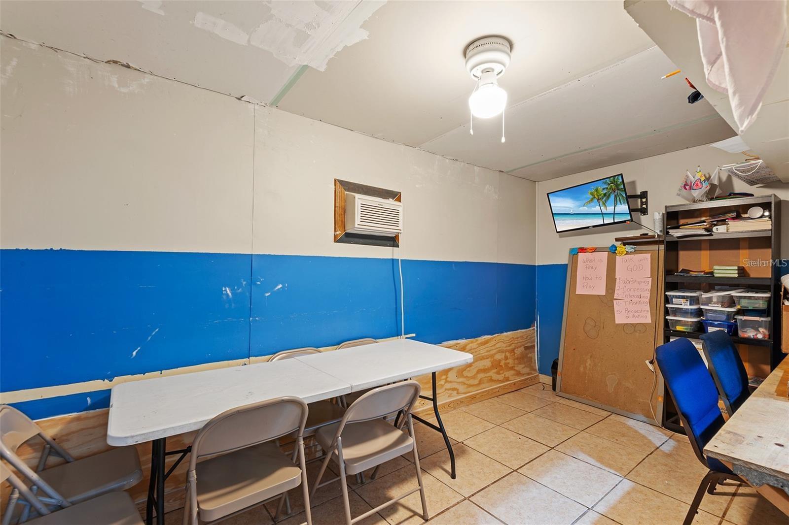 954 REYNOLDS RD, LAKELAND, FL, 33801