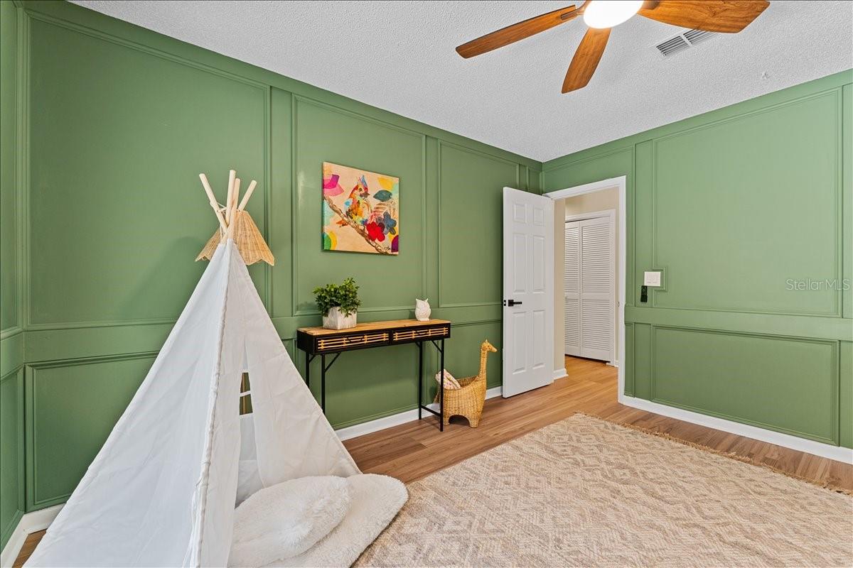 1042 SYLVIA LN, TAMPA, FL, 33613