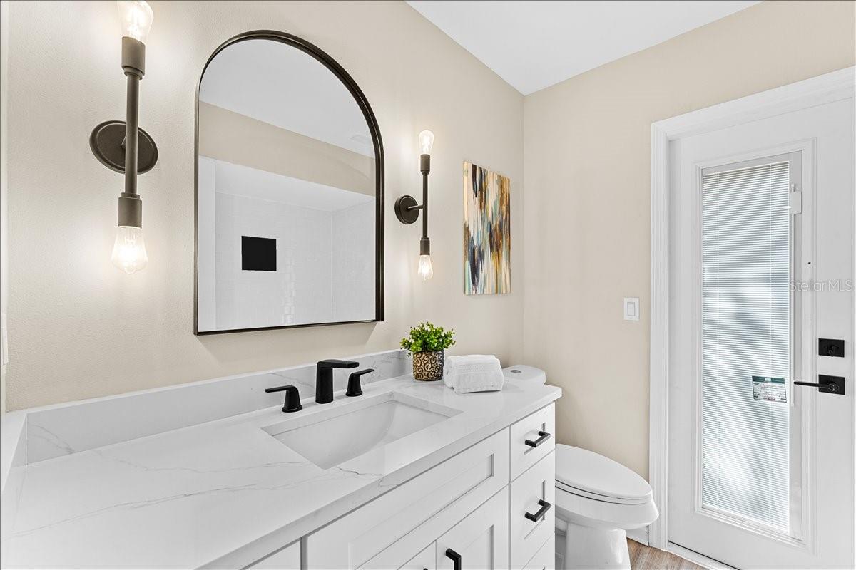 1042 SYLVIA LN, TAMPA, FL, 33613