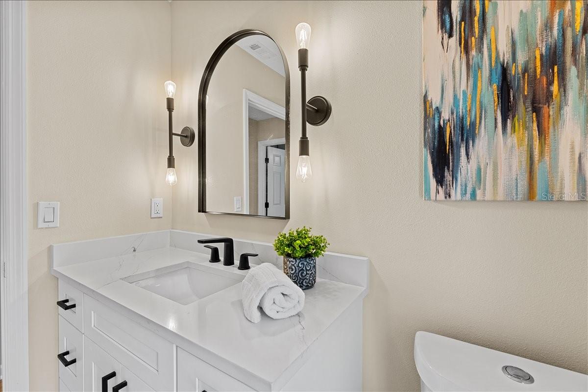 1042 SYLVIA LN, TAMPA, FL, 33613