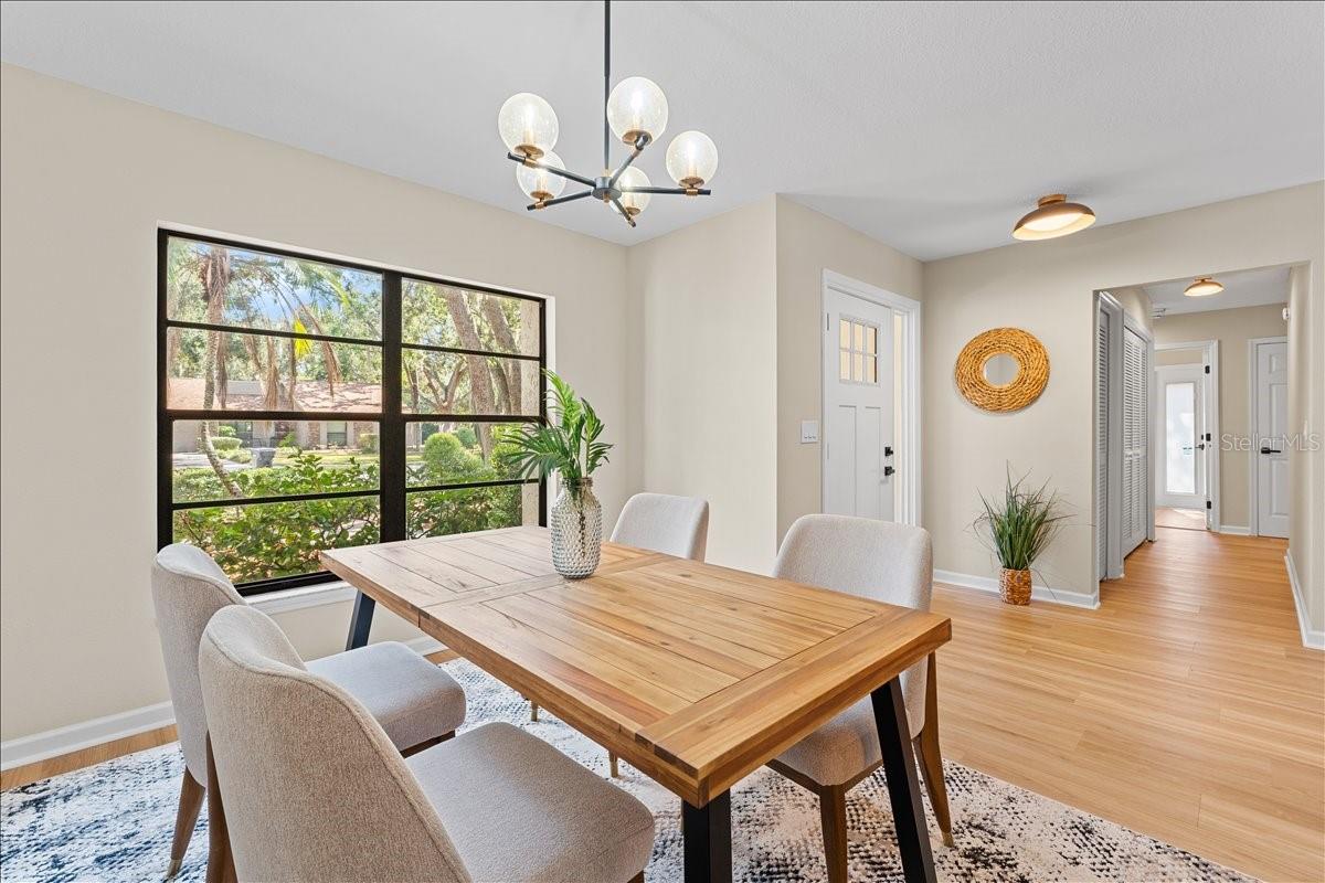 1042 SYLVIA LN, TAMPA, FL, 33613