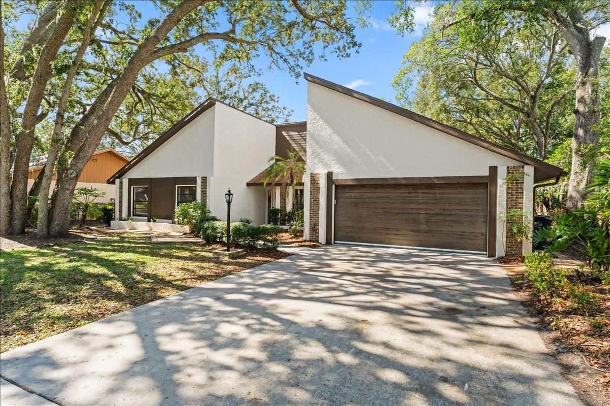 1042 SYLVIA LN, TAMPA, FL, 33613