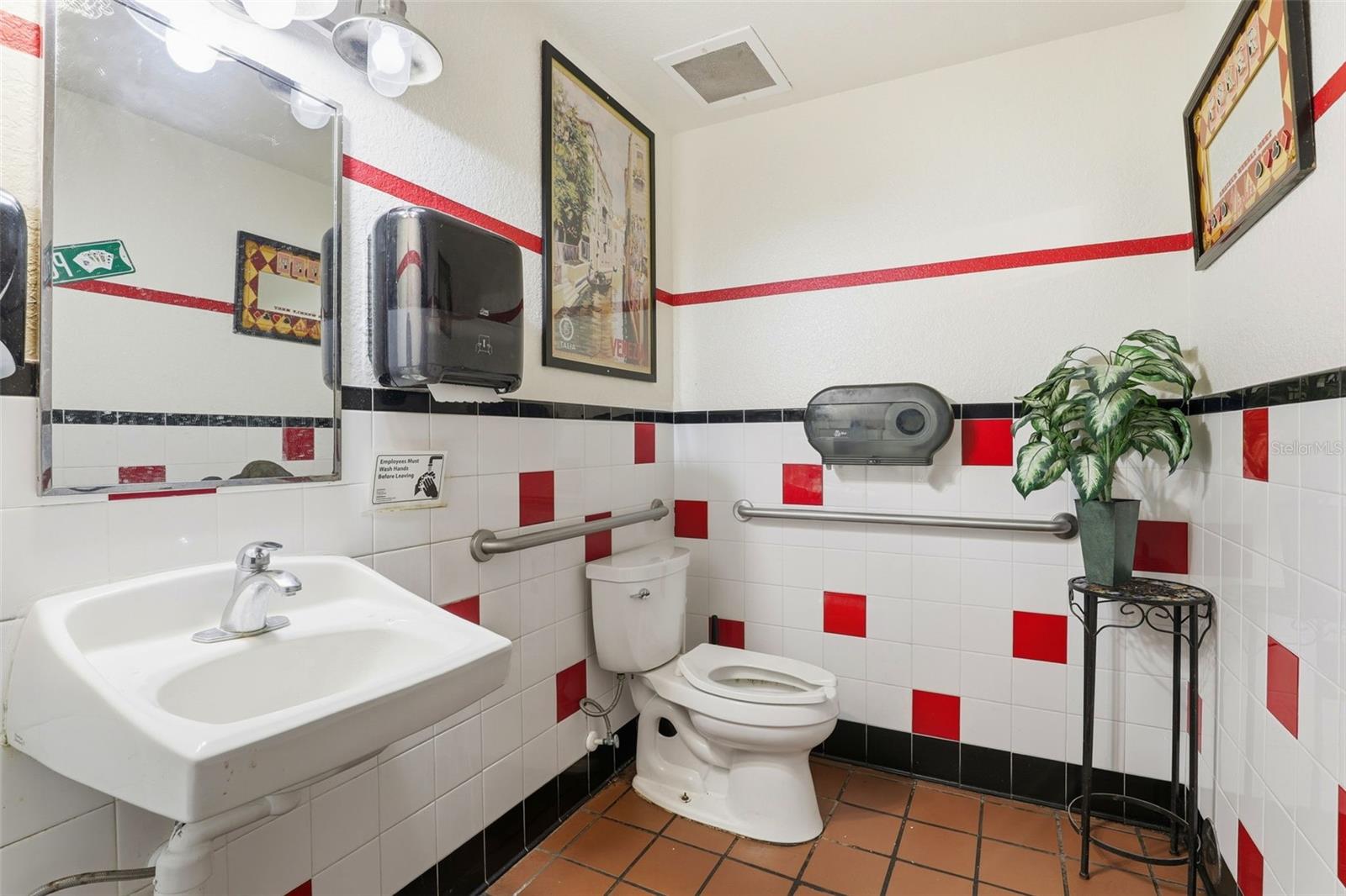 3920 N DEAN RD #400, ORLANDO, FL, 32817