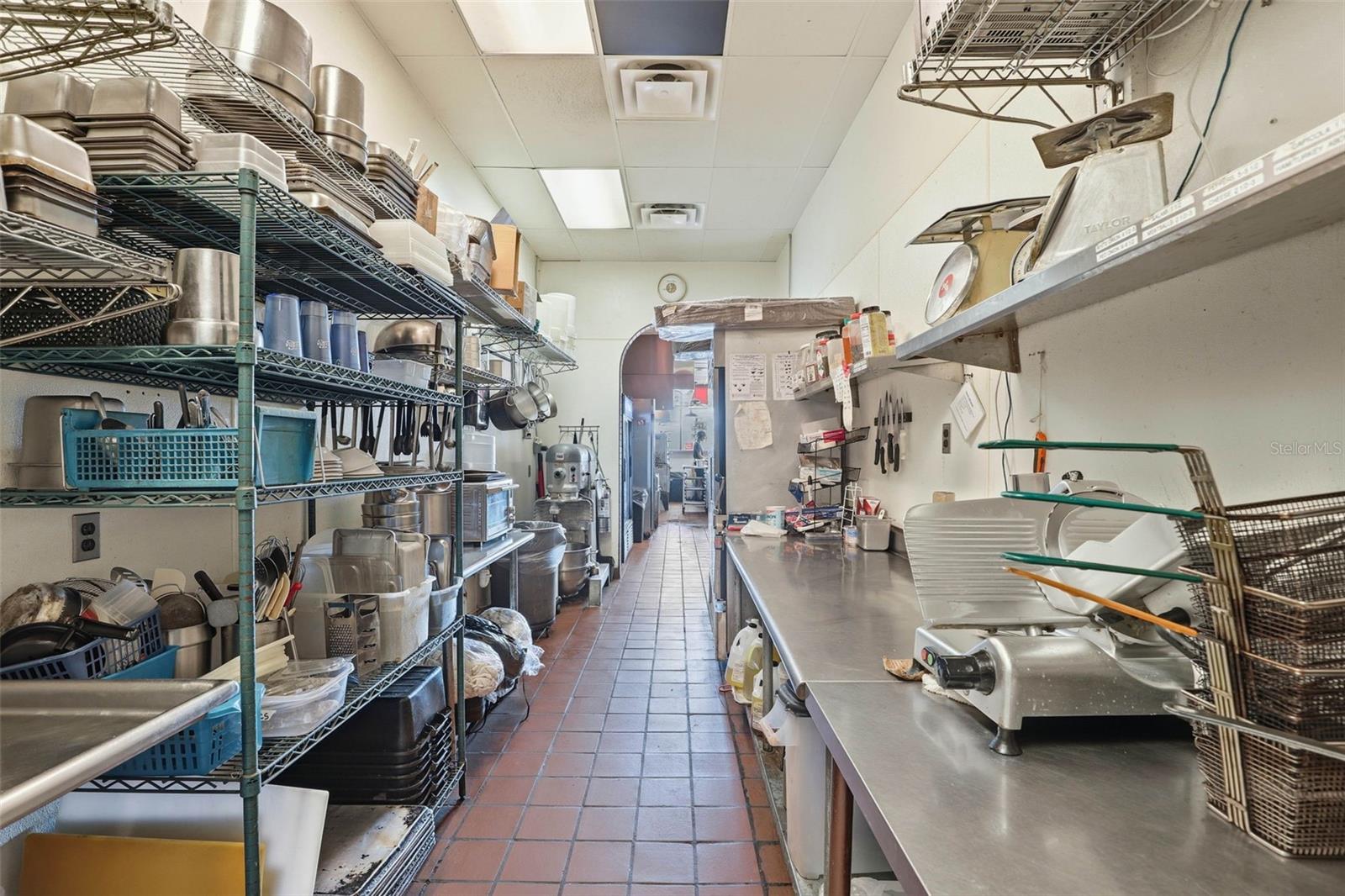 3920 N DEAN RD #400, ORLANDO, FL, 32817