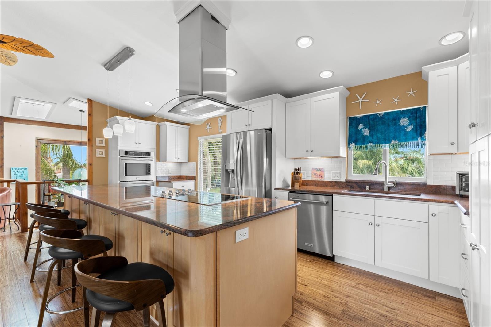 17608 STERLING TER, REDINGTON SHORES, FL, 33708