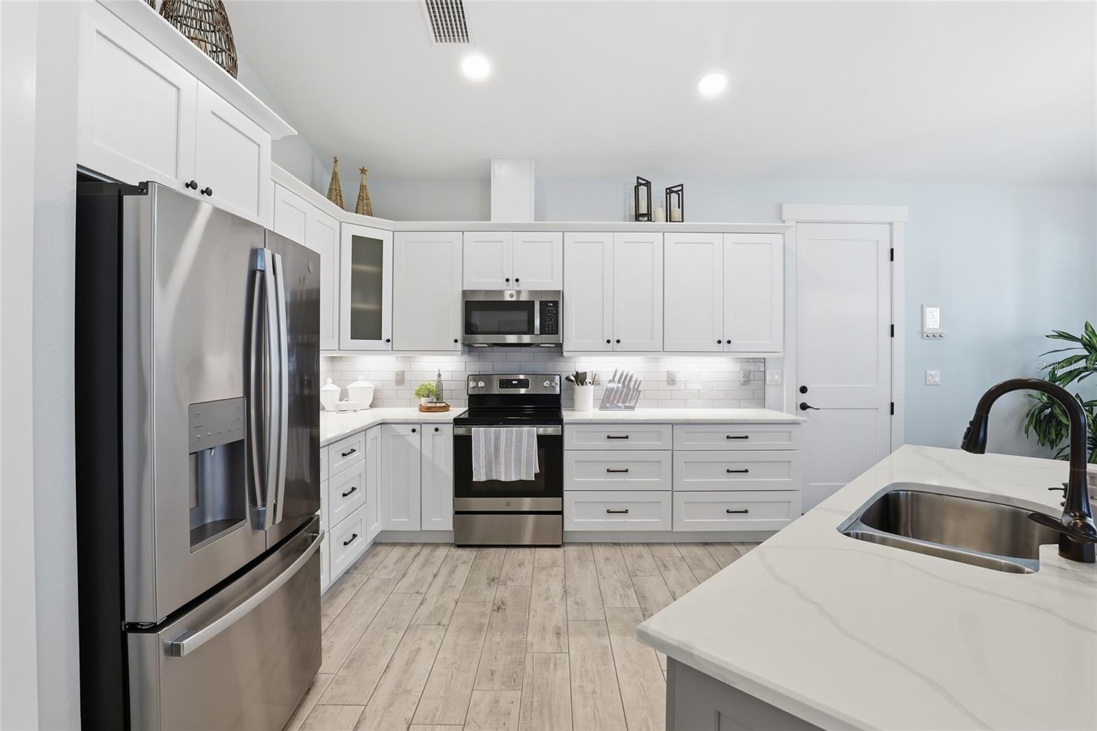 25360 PUERTA DR, PUNTA GORDA, FL, 33955