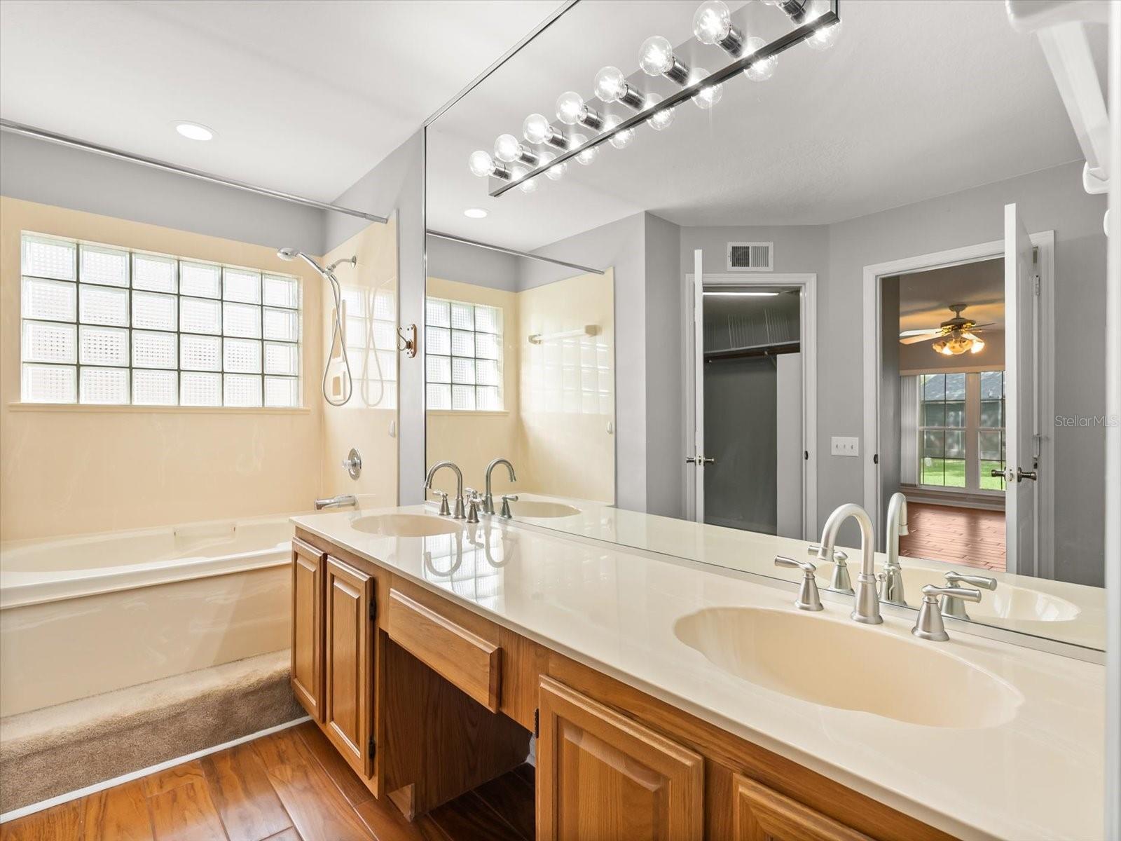 3561 VENTURA CLUB CIR, ORLANDO, FL, 32822