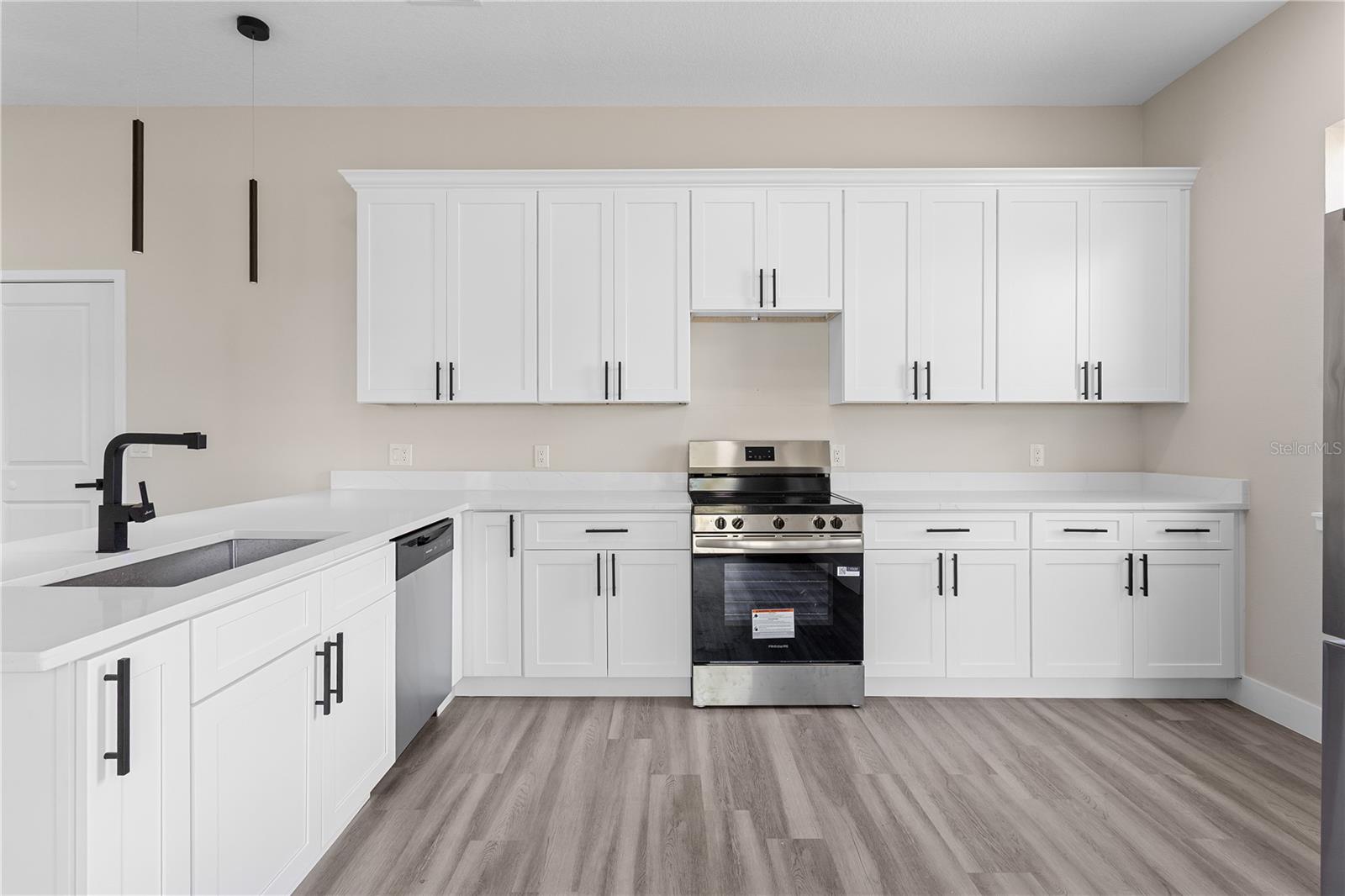 33320 COUNTY ROAD 473, LEESBURG, FL, 34748