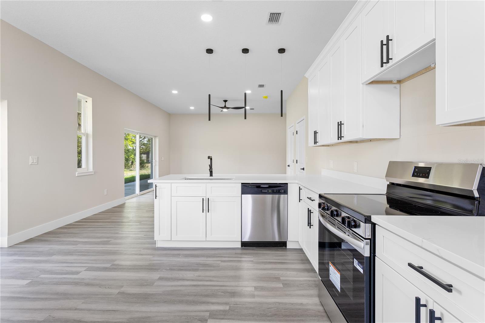 33320 COUNTY ROAD 473, LEESBURG, FL, 34748