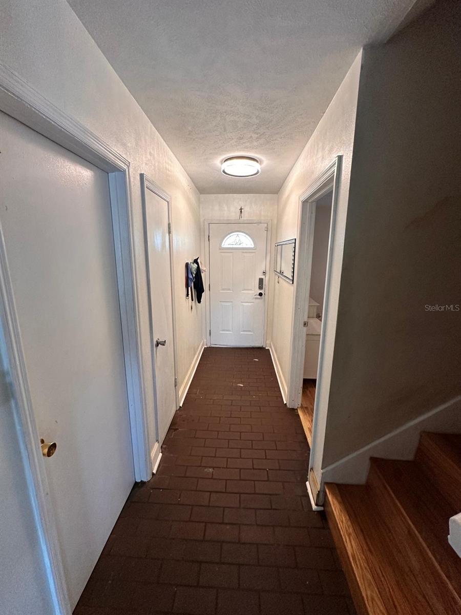 613 ROYAL CREST WAY, BRANDON, FL, 33511