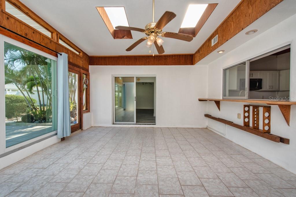 6964 GRANDE VISTA WAY S, ST PETERSBURG, FL, 33707