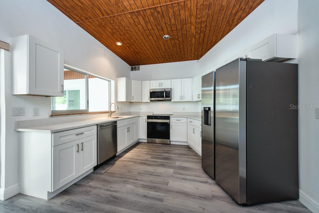 6964 GRANDE VISTA WAY S, ST PETERSBURG, FL, 33707