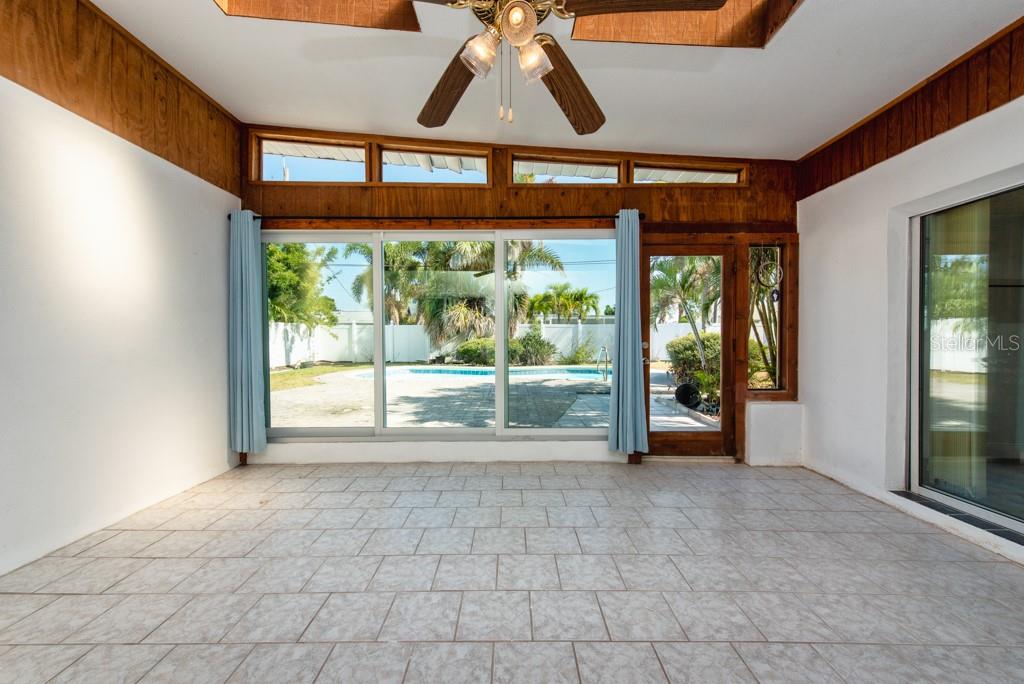 6964 GRANDE VISTA WAY S, ST PETERSBURG, FL, 33707