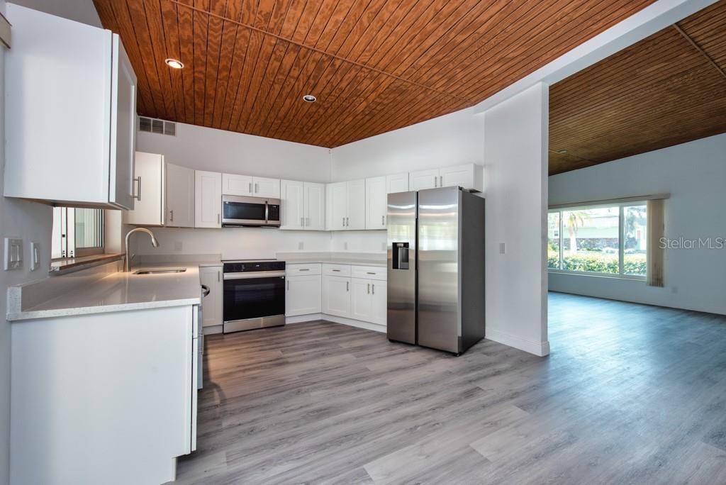 6964 GRANDE VISTA WAY S, ST PETERSBURG, FL, 33707