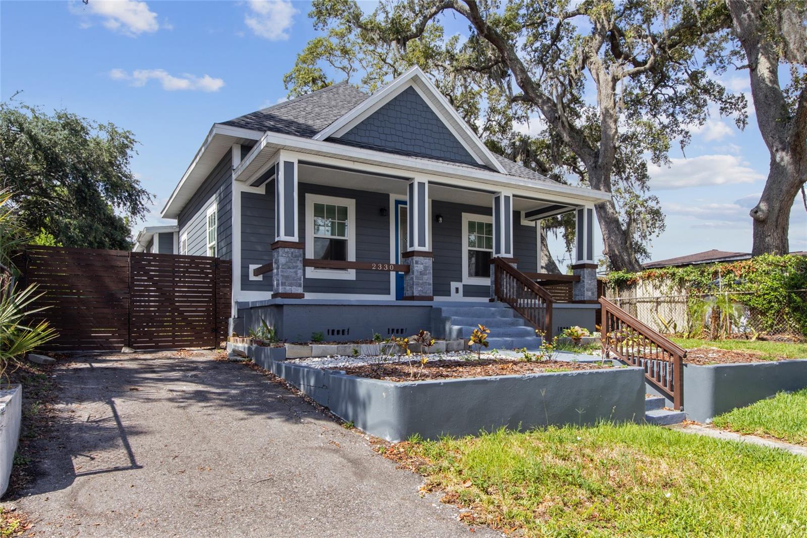 2330 W SAINT LOUIS ST, TAMPA, FL, 33607