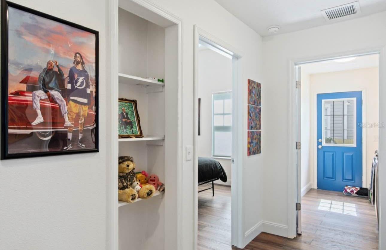 2330 W SAINT LOUIS ST, TAMPA, FL, 33607