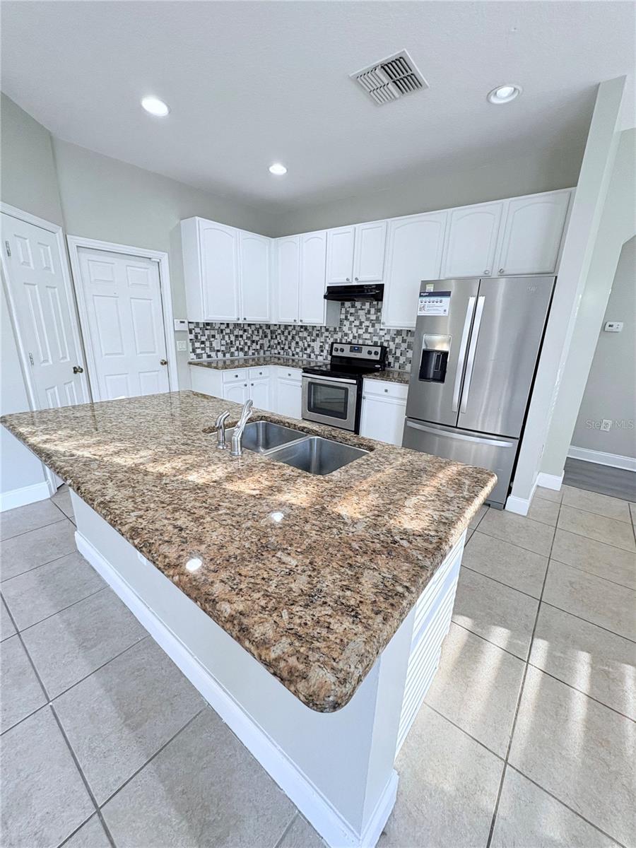 2117 LILIPETAL CT, SANFORD, FL, 32771