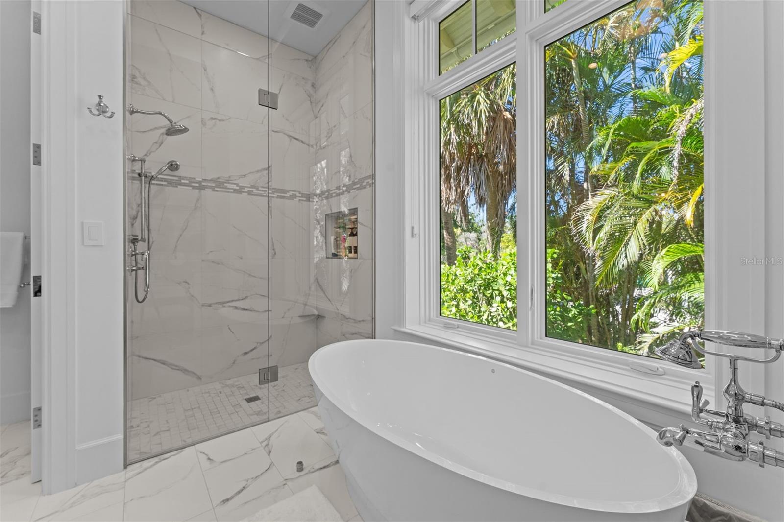 A4670094 Property Photo