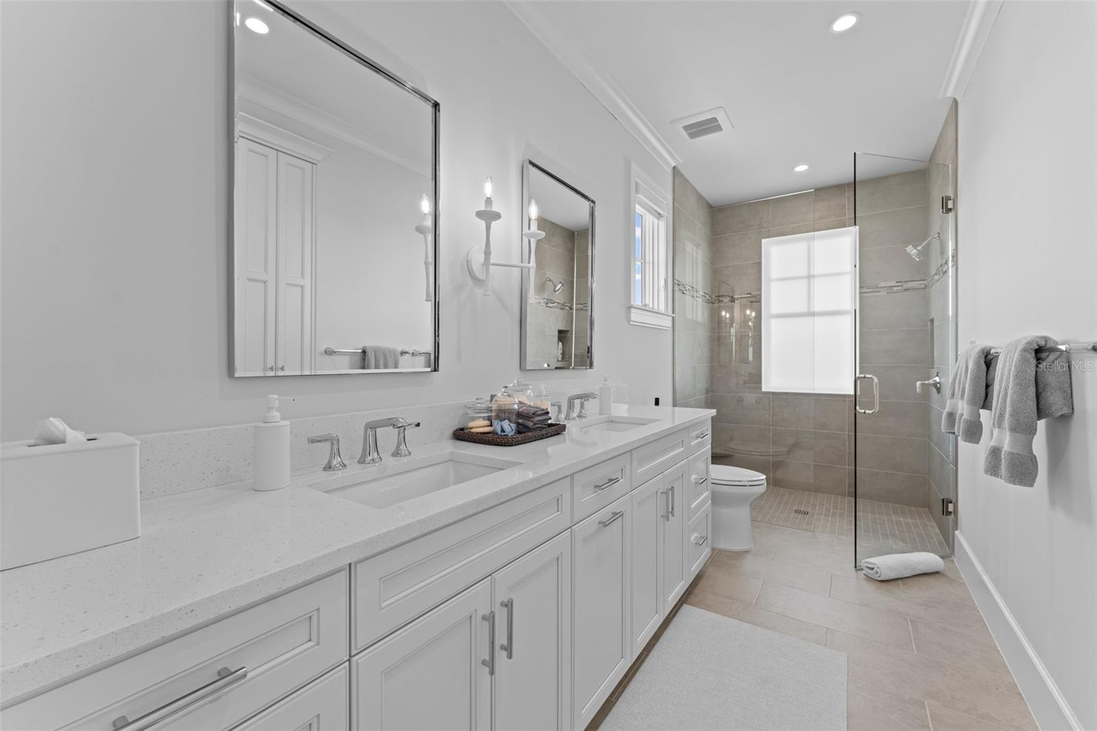 A4670094 Property Photo