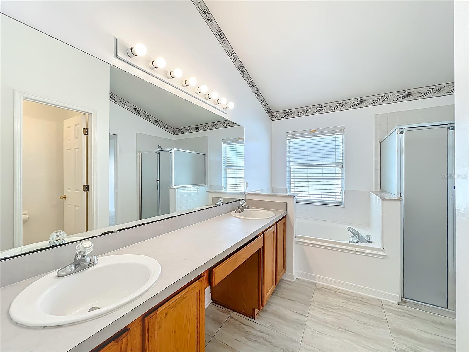 1851 TILLSTREAM DR, ORLANDO, FL, 32818