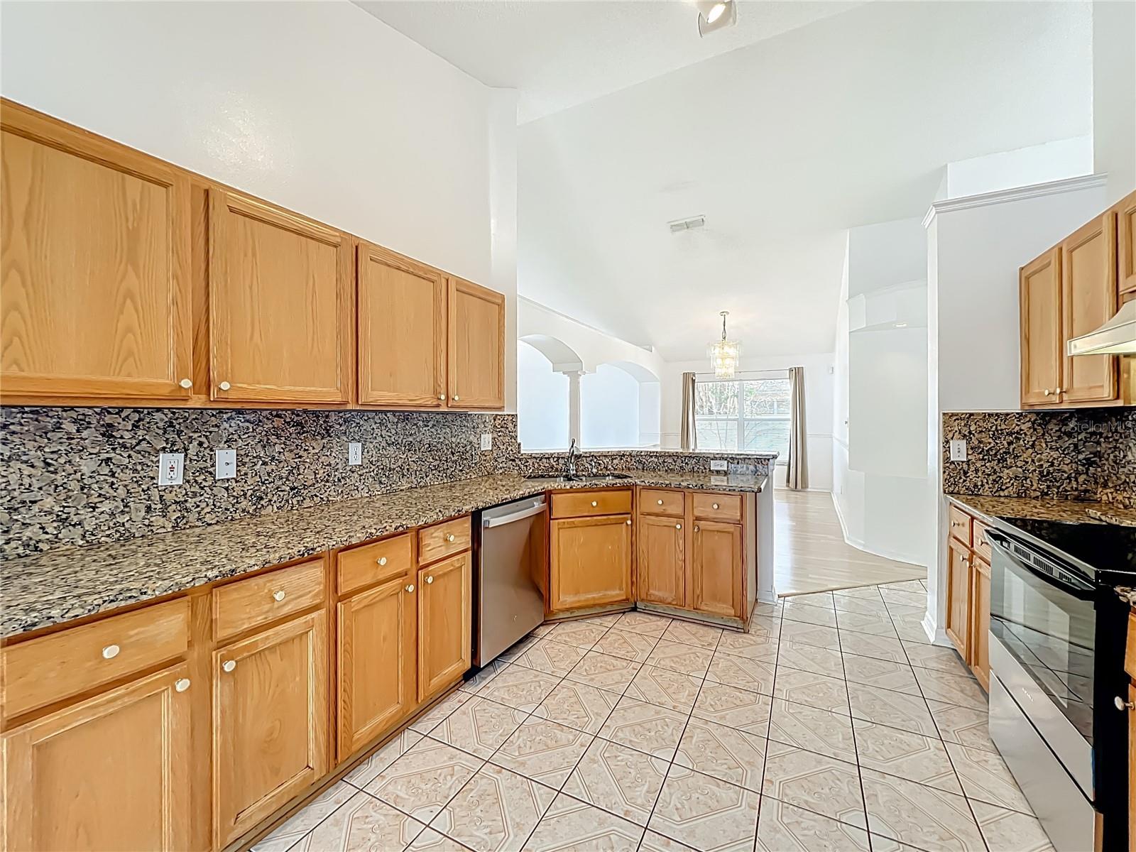 1851 TILLSTREAM DR, ORLANDO, FL, 32818