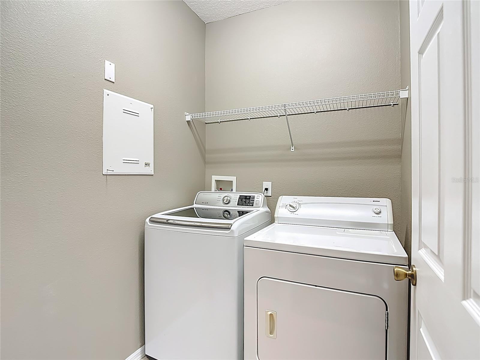 1046 TULLAMORE DR, WESLEY CHAPEL, FL, 33543