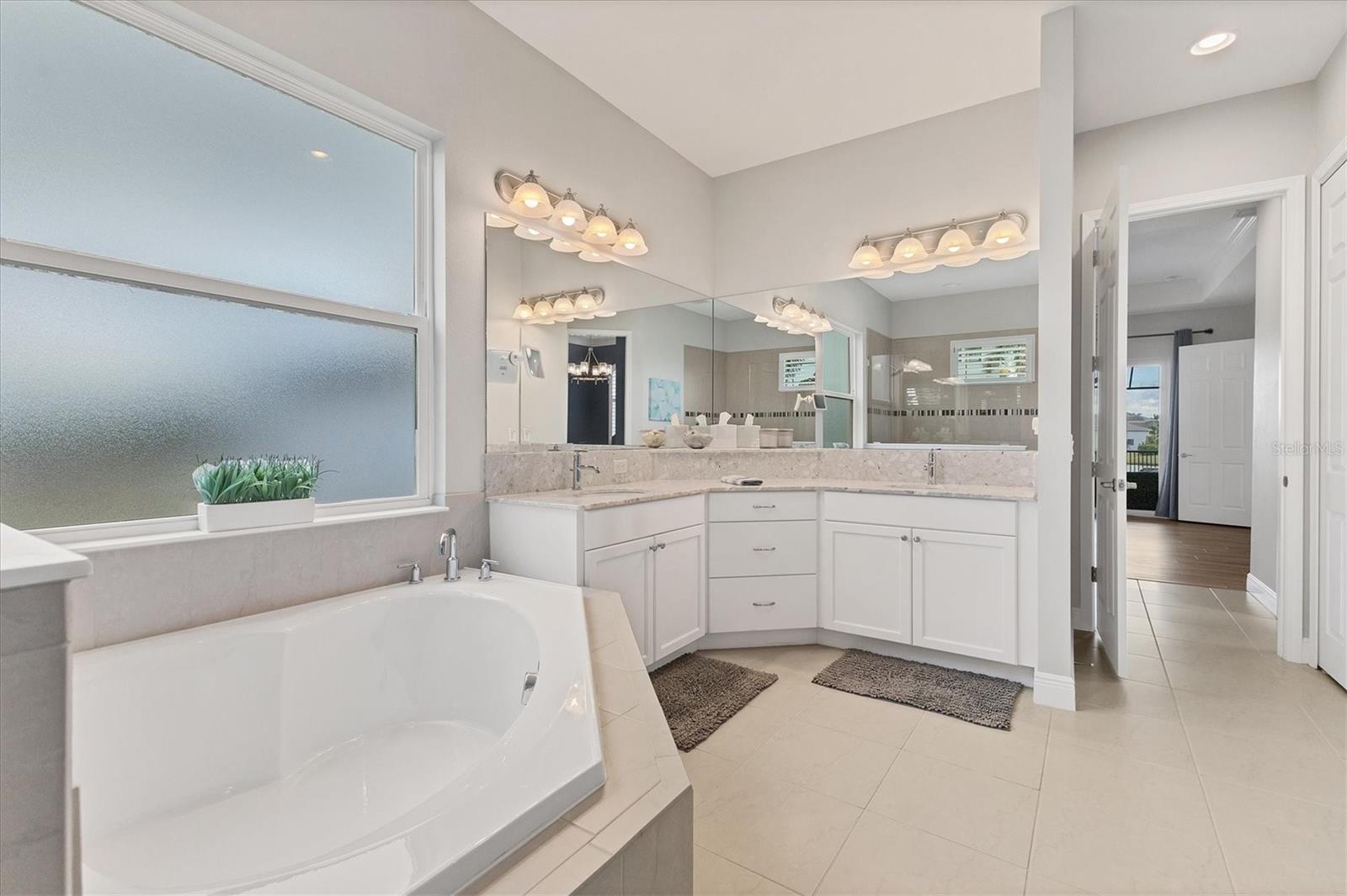 6261 CHAMPIONS ROW ST, BRADENTON, FL, 34210