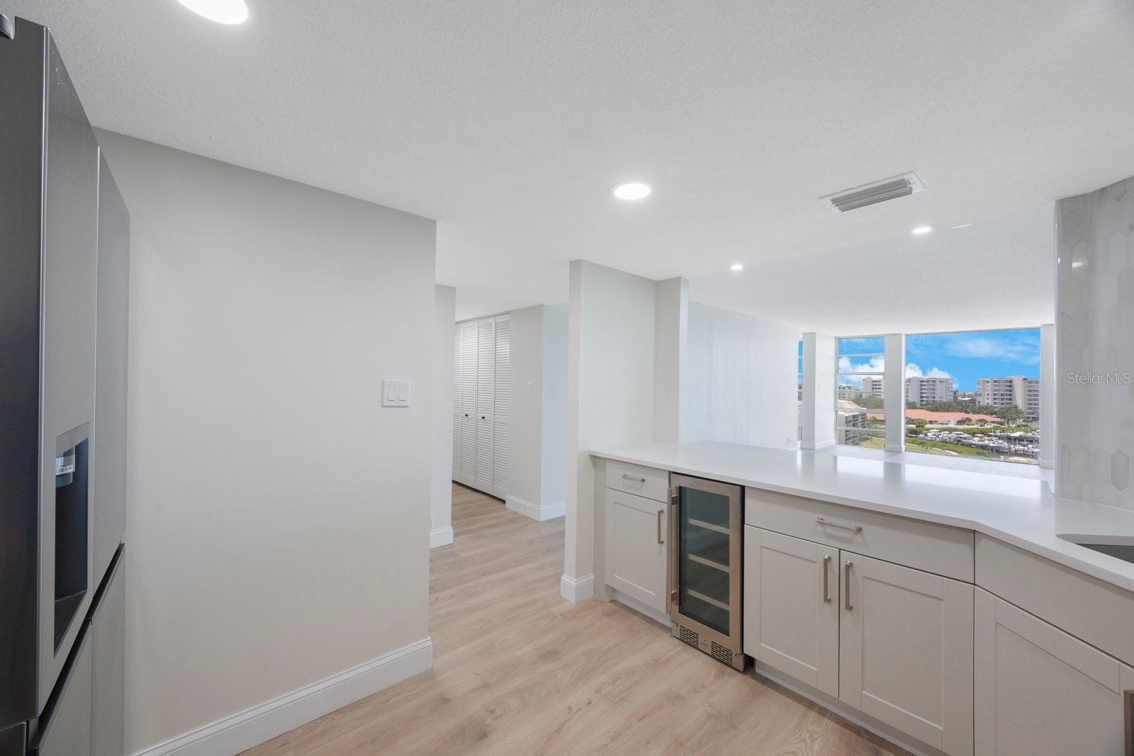 7400 SUN ISLAND DR S #806, SOUTH PASADENA, FL, 33707