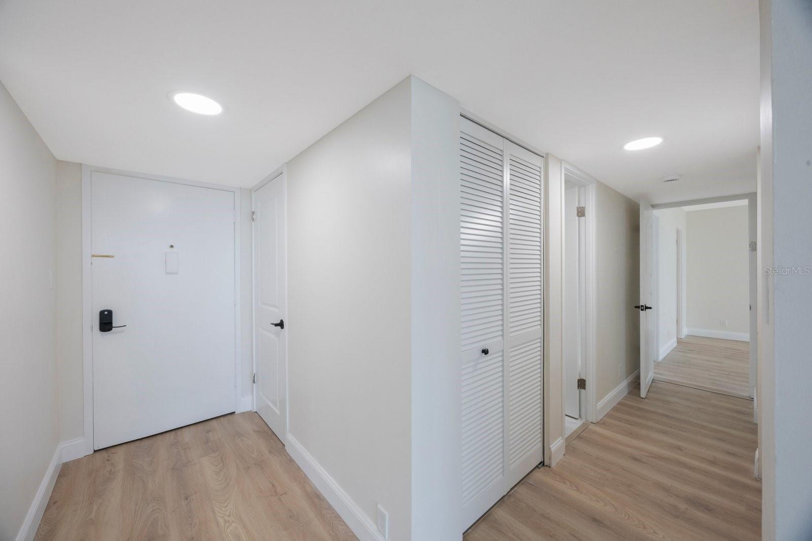 7400 SUN ISLAND DR S #806, SOUTH PASADENA, FL, 33707