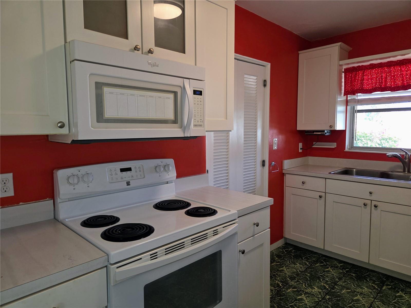 5141 38TH ST S, ST PETERSBURG, FL, 33711