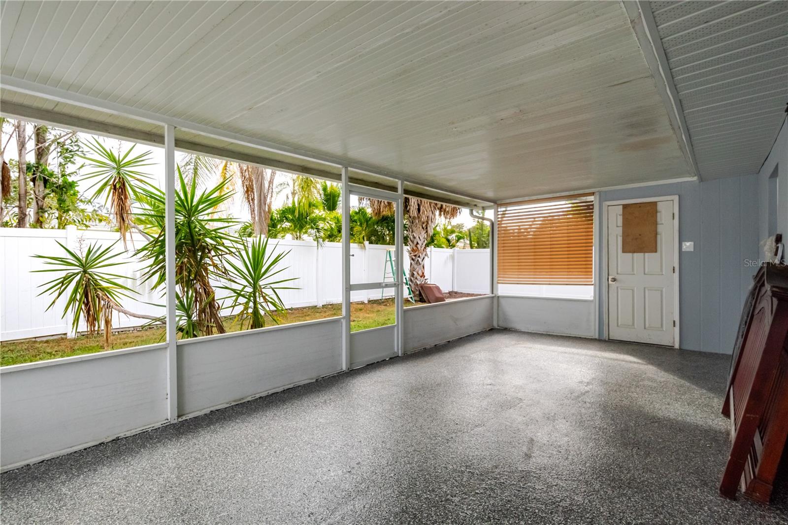 4712 W BAY AVE, TAMPA, FL, 33616