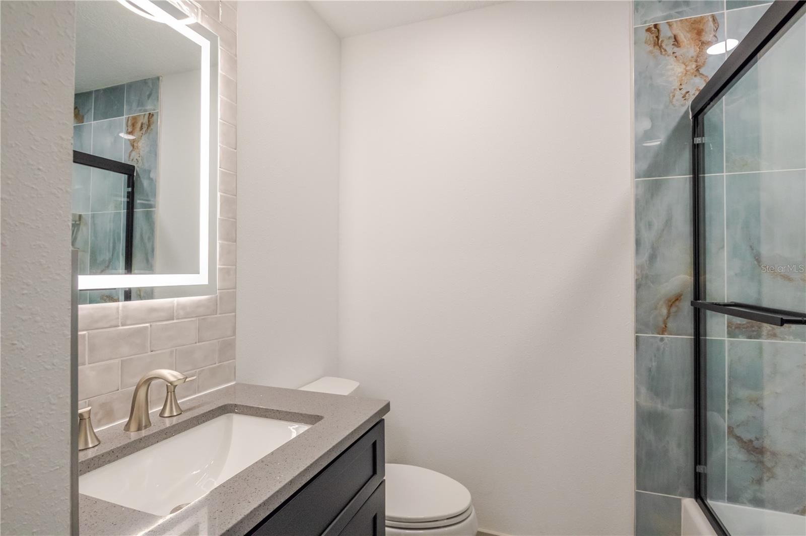 4712 W BAY AVE, TAMPA, FL, 33616