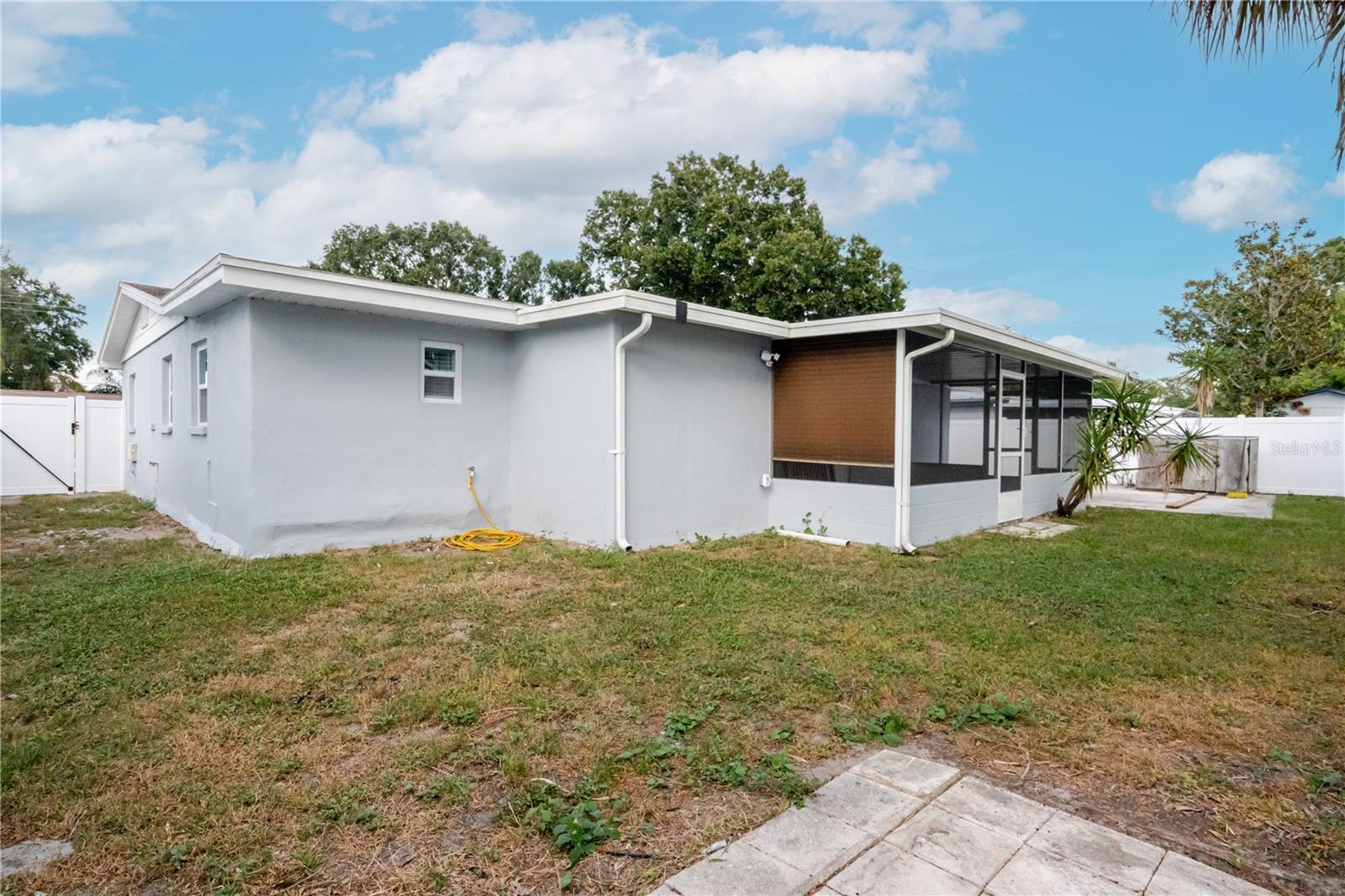 4712 W BAY AVE, TAMPA, FL, 33616