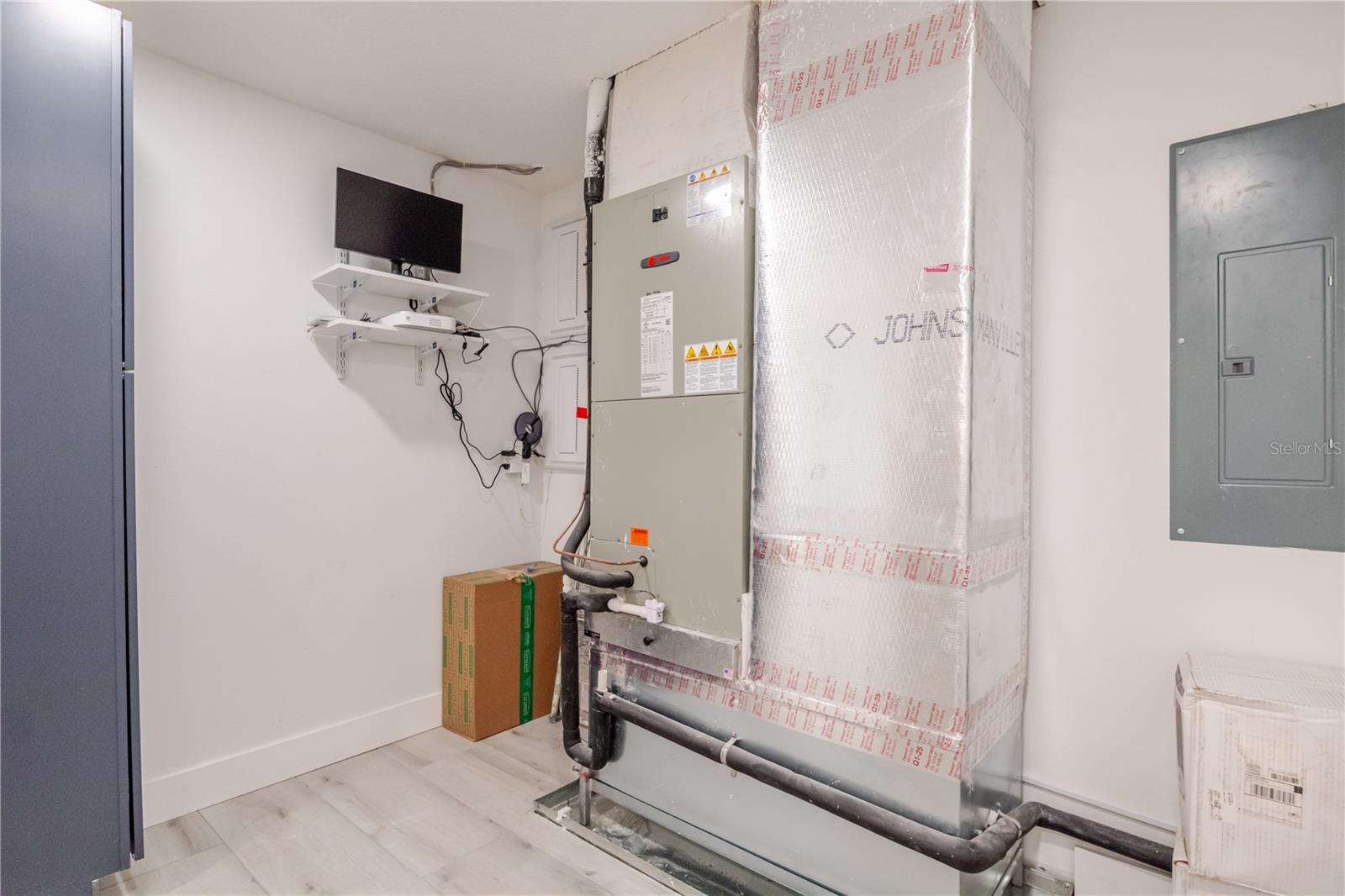 4712 W BAY AVE, TAMPA, FL, 33616