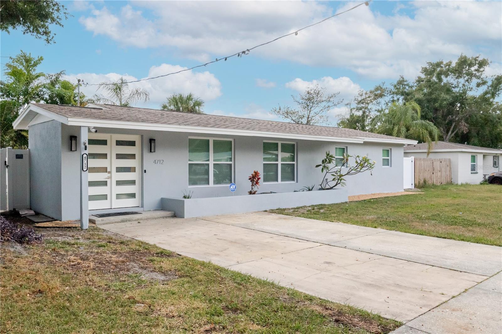 4712 W BAY AVE, TAMPA, FL, 33616