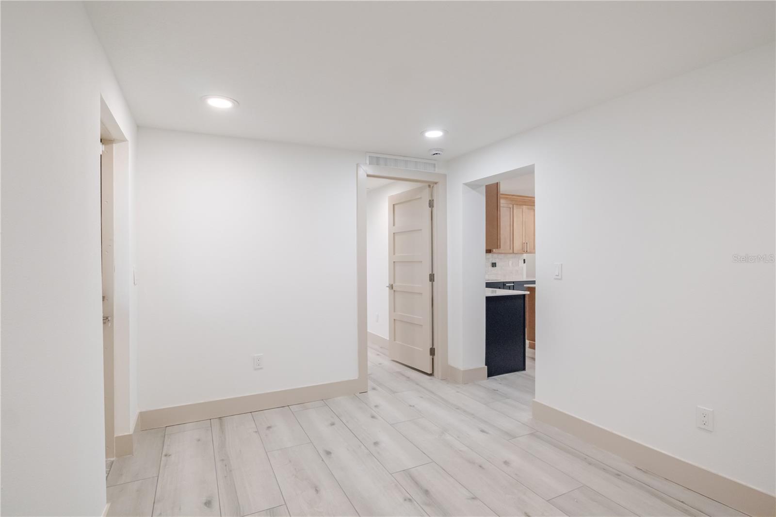 4712 W BAY AVE, TAMPA, FL, 33616