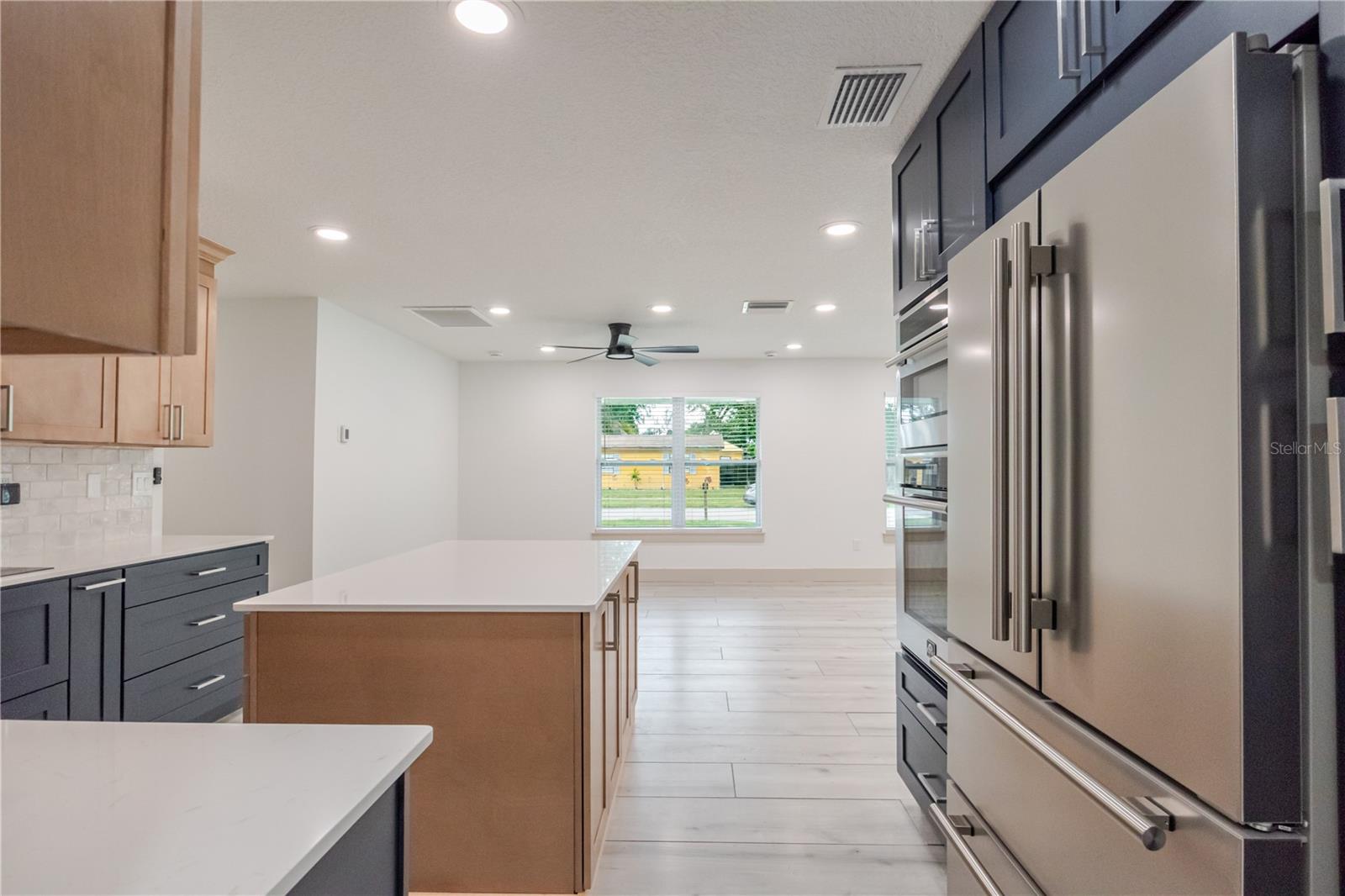 4712 W BAY AVE, TAMPA, FL, 33616