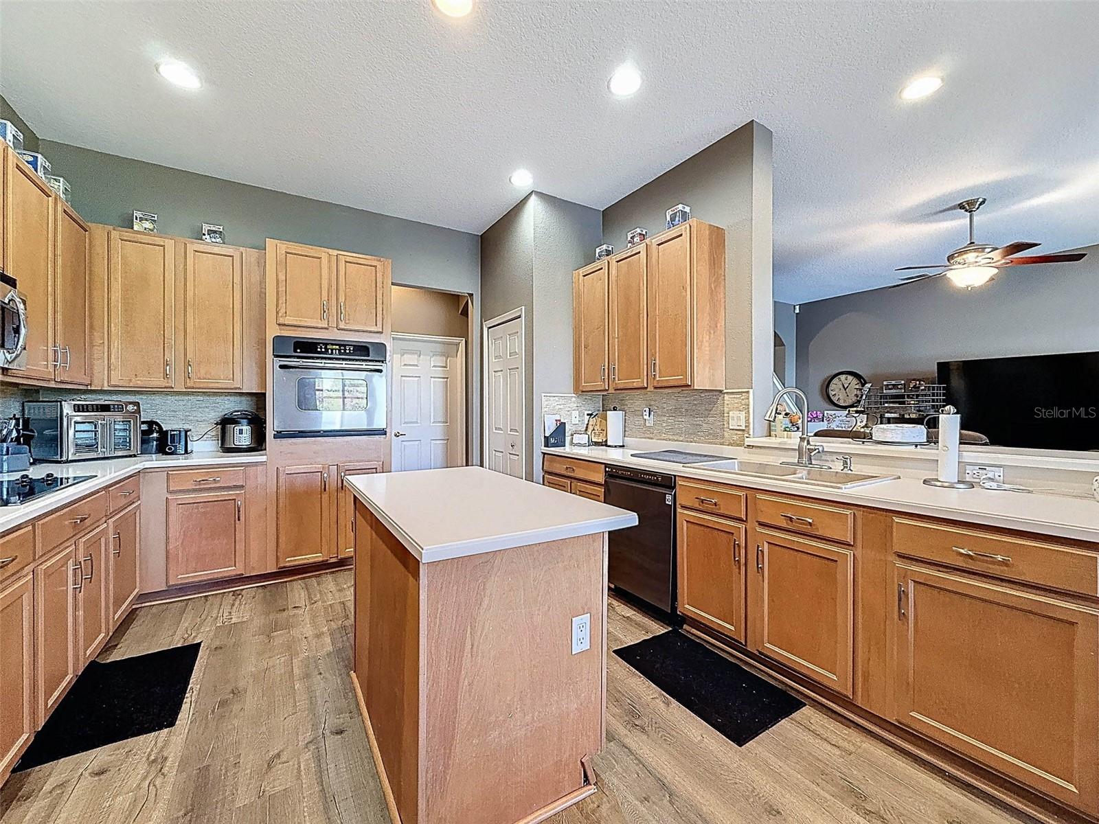 2422 WOOD POINTE DR, HOLIDAY, FL, 34691