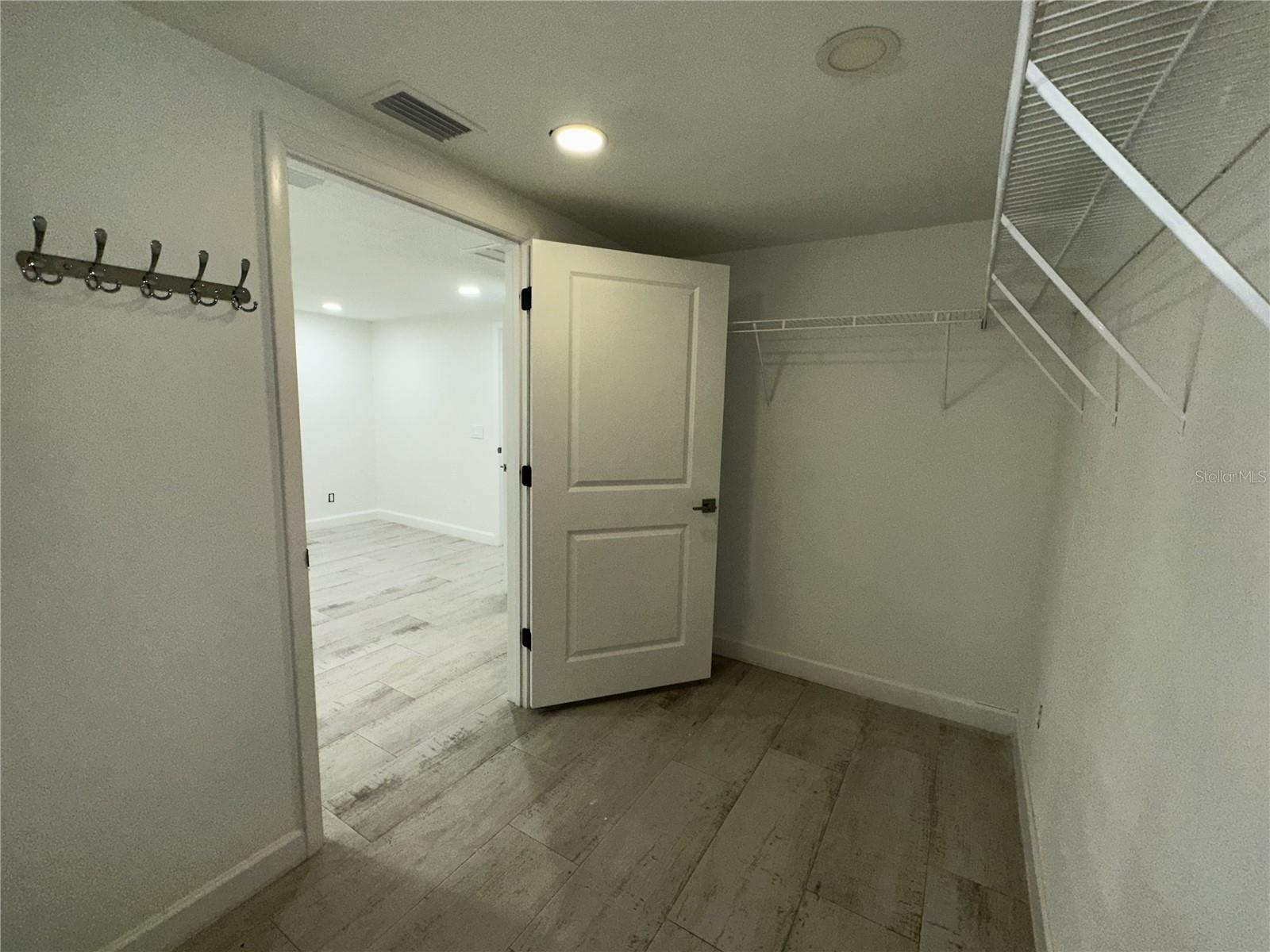 6507 ELLIOT DR, TAMPA, FL, 33615